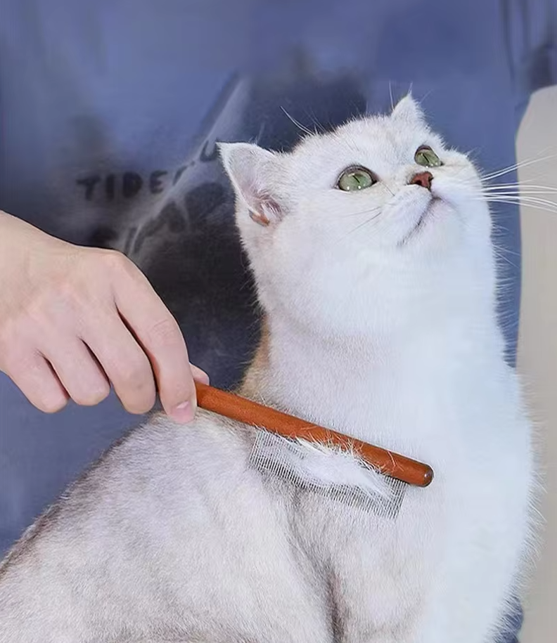 High-Quality Wooden Flea Comb - Gentle Coat Care for Cats and Dogs