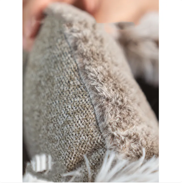 Cat House Bed with Soft Edges for Ultimate Comfort