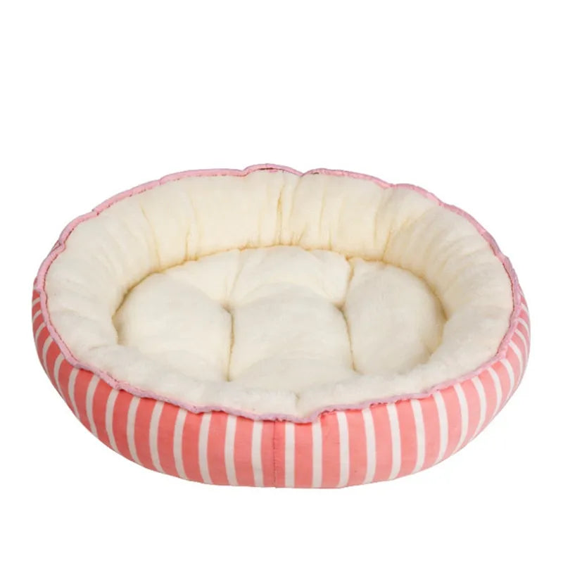 Comfortable Pet Bed for Dogs and Cats - Round and Soft Bed for Comfort and Relaxation