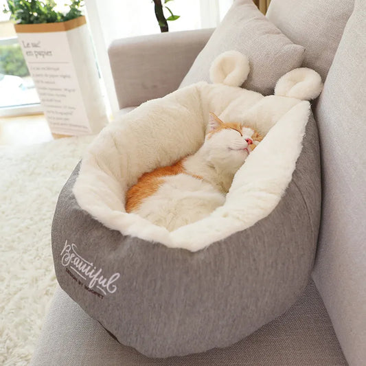 Cozy Cat Bed with Ear Design - Soft and Comfortable for Cats and Small Dogs
