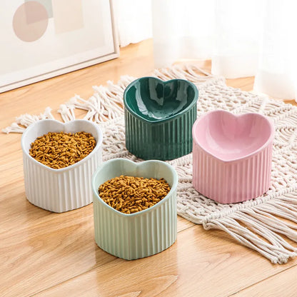 Ceramic Heart-Shaped Bowl for Dogs and Cats with Non-Slip Base