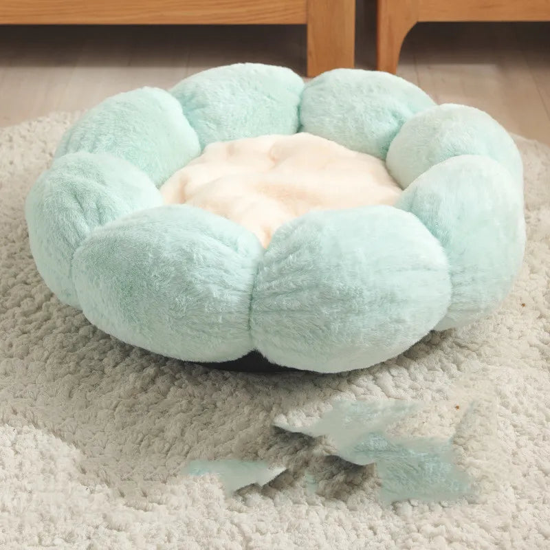 Cozy Cat Bed in Flower Basket Shape - Soft and Comfortable for Relaxing Nights