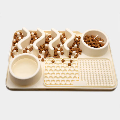 Interactive Licking Mat for Dogs and Cats – Splash-Proof Bowl with Food-Search Game