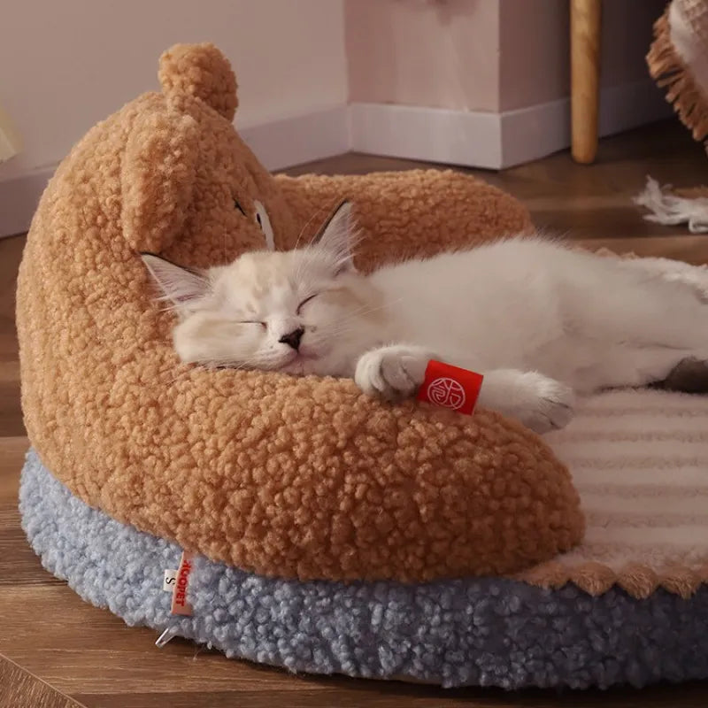 Cozy Bear-Shaped Bed for Cats and Small Dogs with Backrest