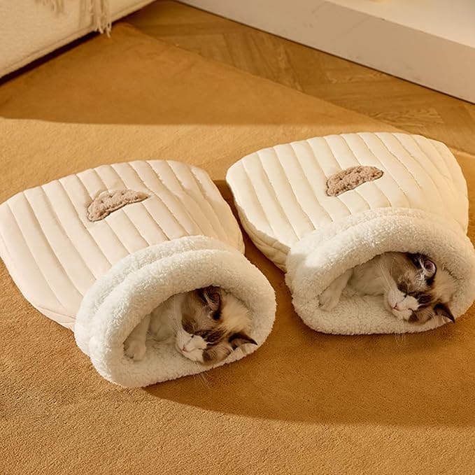 Comfortable Sleeping Bag for Cats