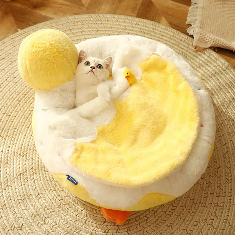 Cozy Duck-Shaped Bed for Cats - Plush Pet Bed for Relaxation and Comfort