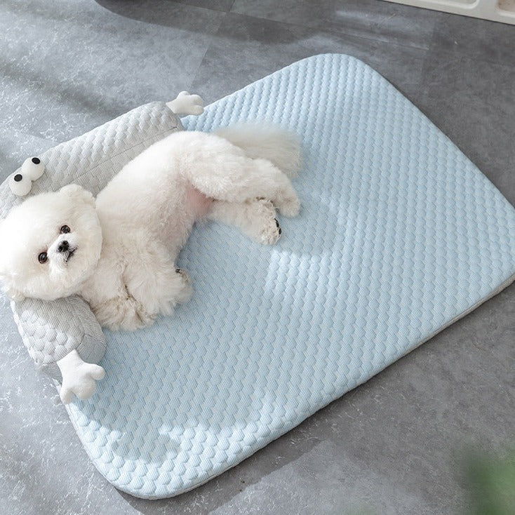 Silk Cooling Mat for Pets with Padding