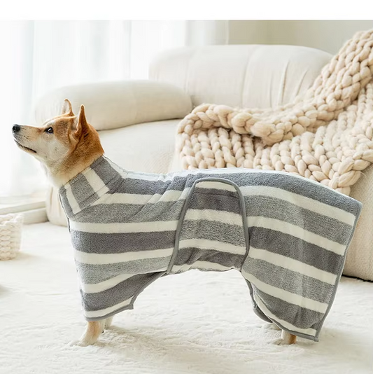Microfiber Dog Bathrobe – Super Absorbent and Soft for Quick Drying After Bath