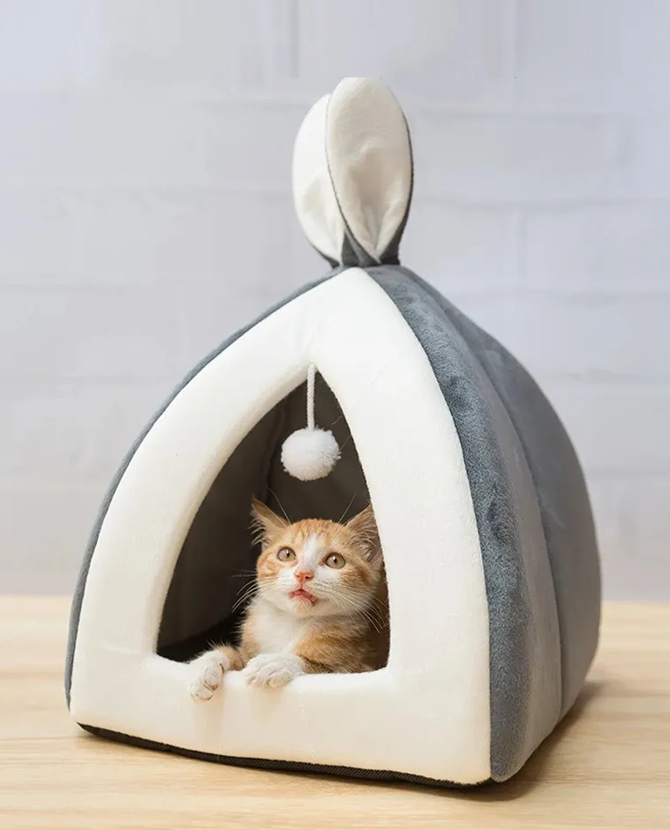 Comfortable and Cozy - Cave-Shaped Cat Bed with Play Ball