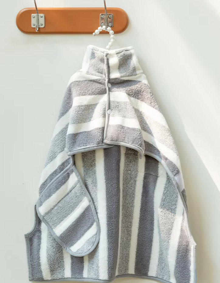 Microfiber Dog Bathrobe – Super Absorbent and Soft for Quick Drying After Bath