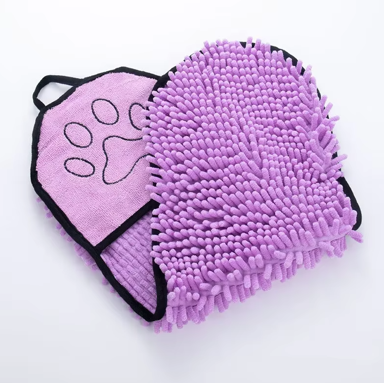 Microfiber Pet Towel with Glove - Super Absorbent and Soft for Dogs and Cats