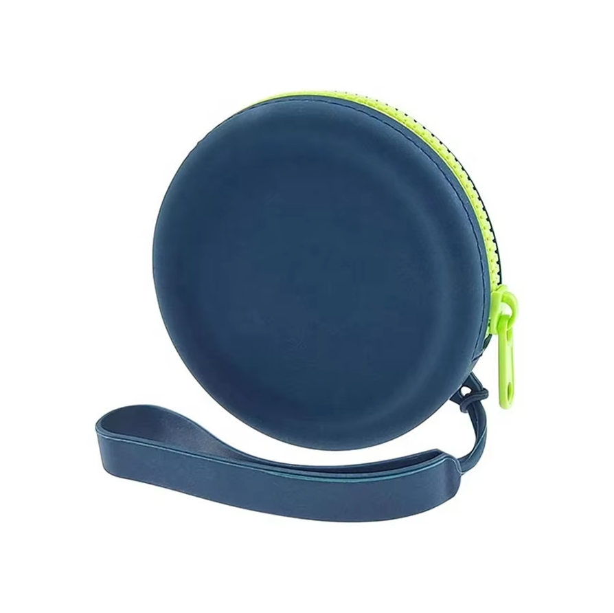 Foldable Treat Bag – Portable and Waterproof Food Container for Dogs and Cats