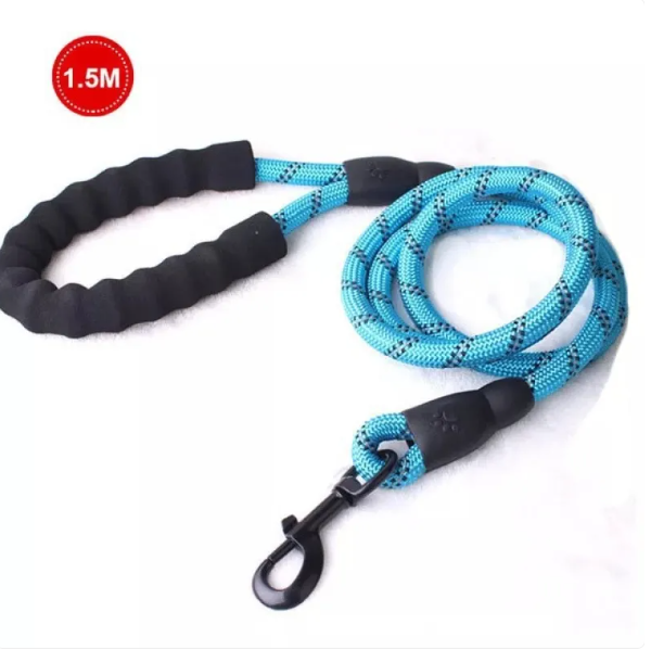 Adjustable Nylon Dog Leash with Padded Handle – Durable and Non-Slip Design