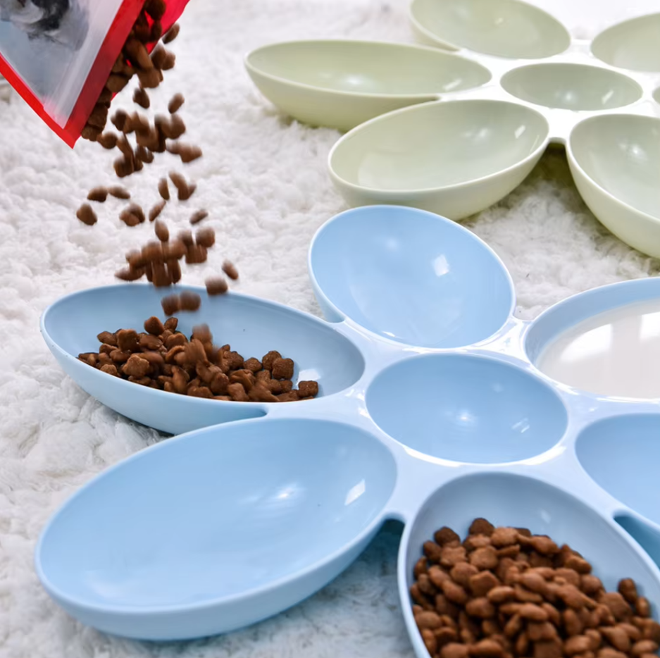 Flower-Shaped Cat Food Dish – 6 Bowls in Different Colours