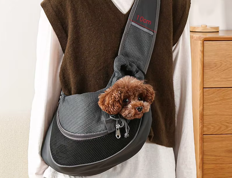 Dog Carrier Bag Shoulder Bag - Comfortable and Breathable Pet Carrier for Travel