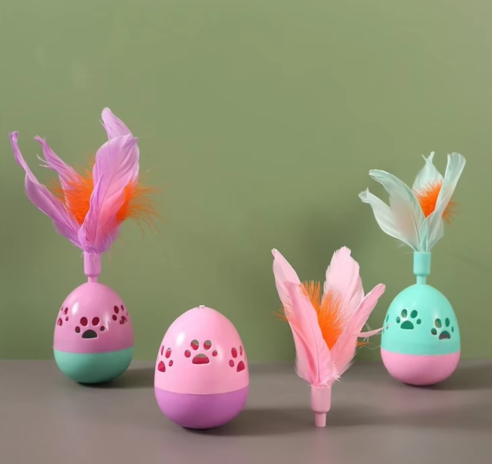 Interactive Cat Toys with Feathers – Colourful Ball-Shaped Toys for Cats
