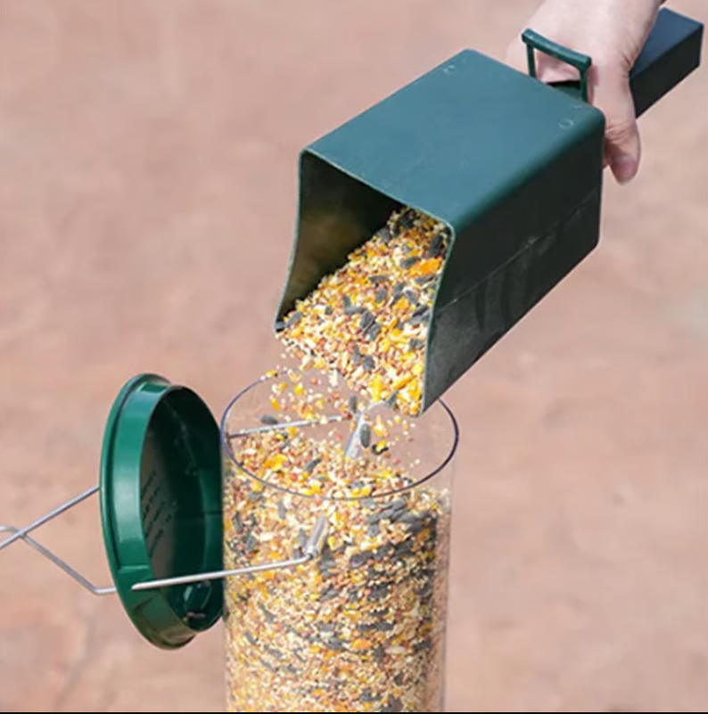 Squirrel-Resistant Bird Seed Feeder