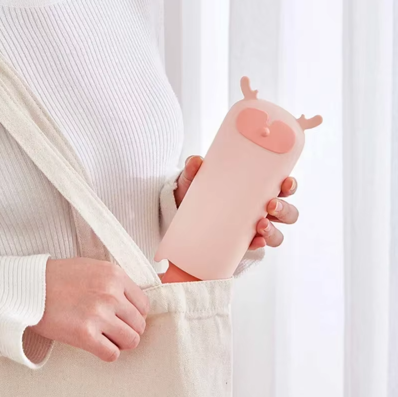 Reusable Fluffy Pet Hair Roller with Cute Animal Design and Protective Case