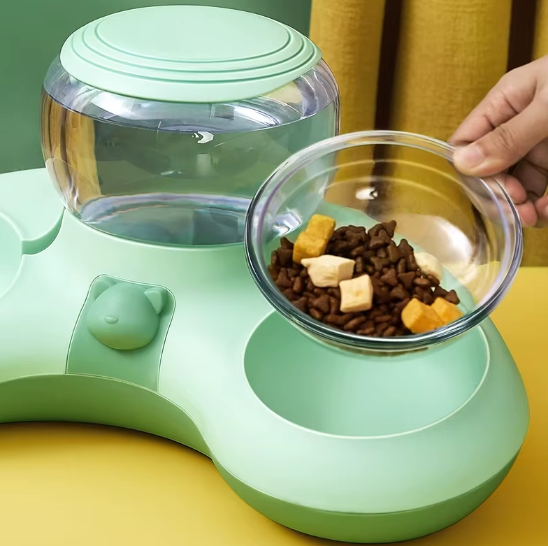 2-in-1 Pet Bowl with Automatic Water Dispenser and Non-Slip Design