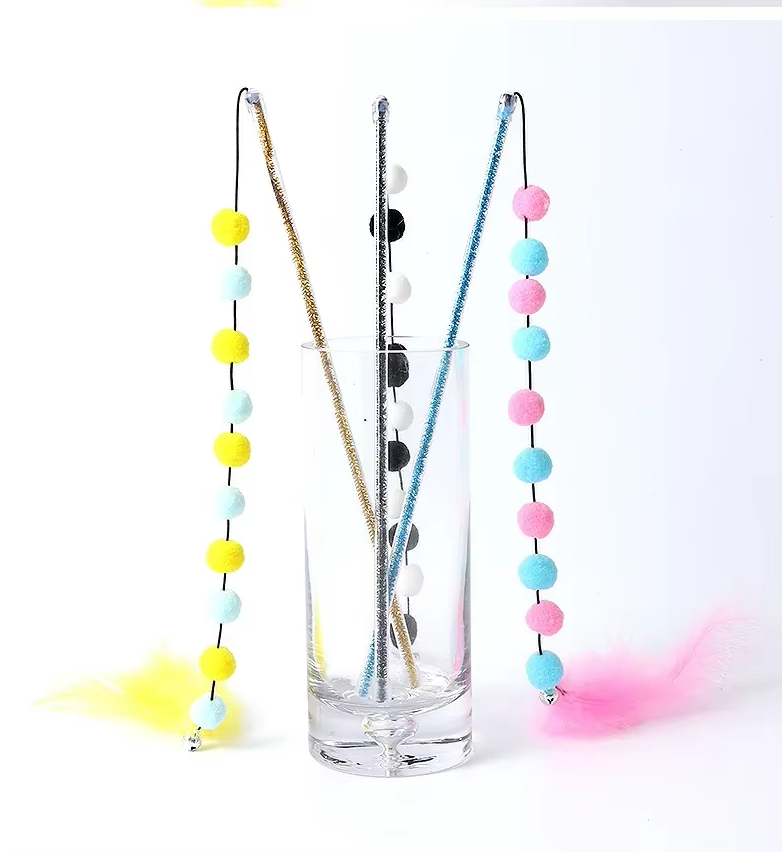 Interactive Cat Fishing Wand with Pom-Pom Feathers – A Fun Game for Curious Cats