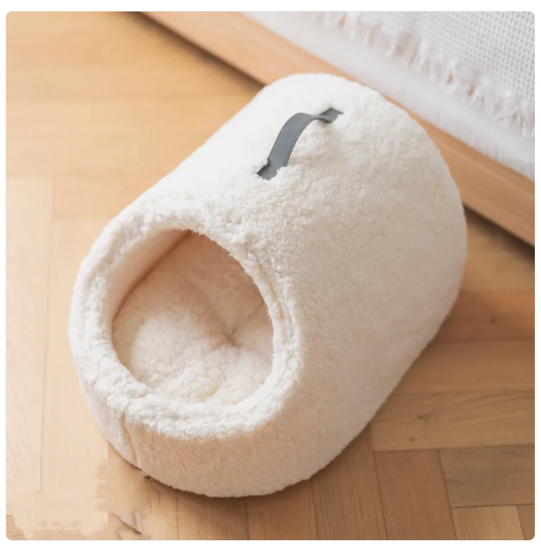 Cat House Bed with Soft Edges for Ultimate Comfort