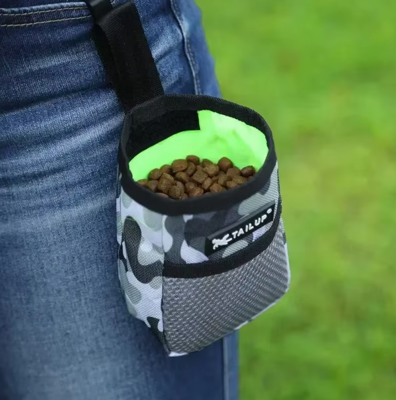 Dog Treat Bag – Portable Food Bag for Training and Walks