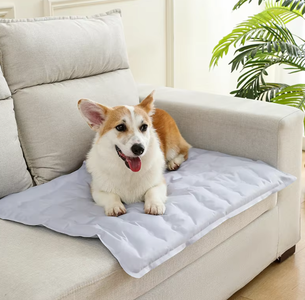 Cooling Mat for Dogs and Cats – Self-Cooling Pet Mat for Hot Summer Days