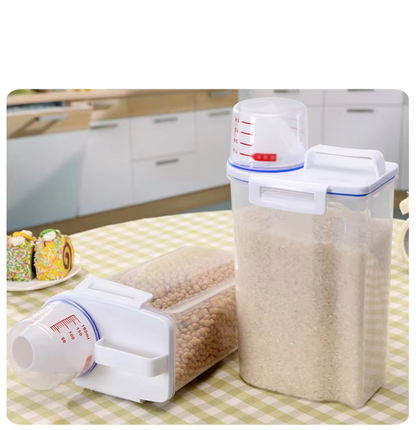 Pet Food Dispenser with Graduated Cup