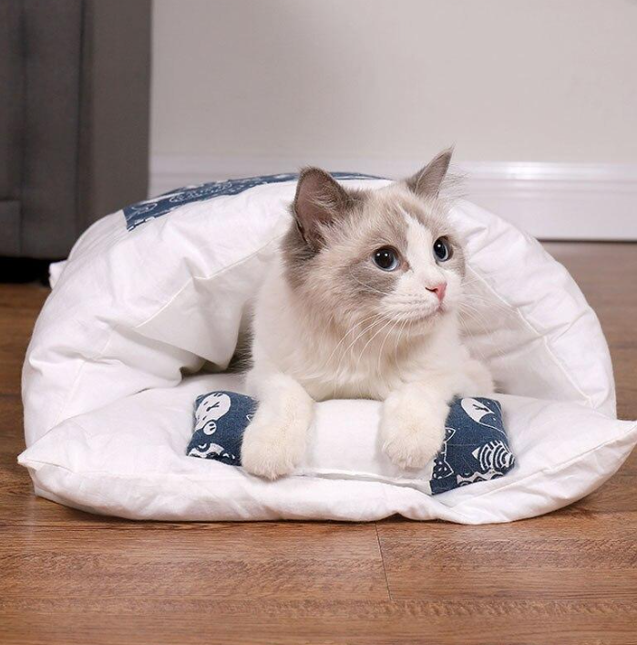 Cozy Sleeping Bag for Cats