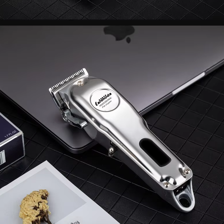 Professional Pet Clipper - Wireless Clipper for Dogs and Cats