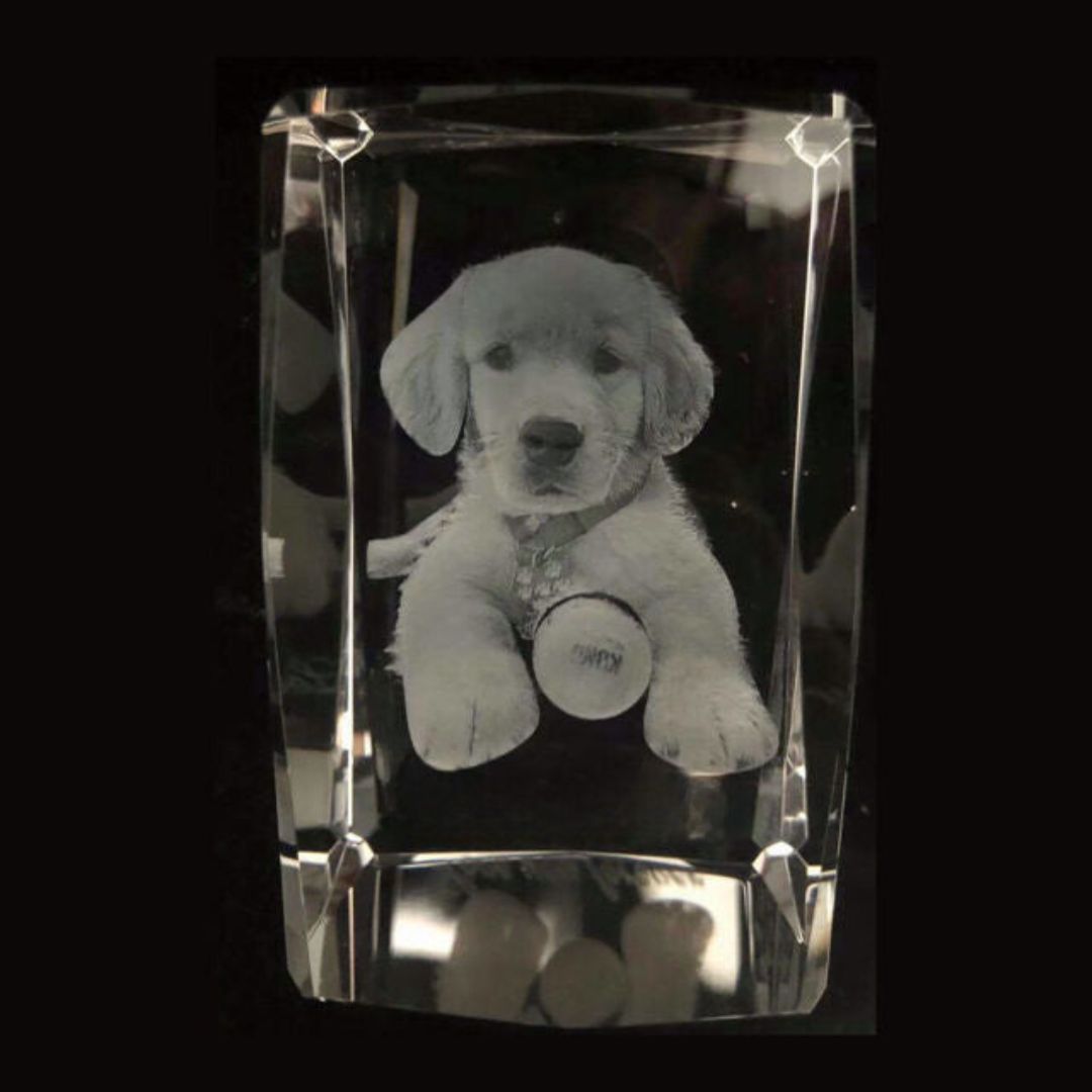 Custom 2D/3D Crystal Souvenir in the Shape of a Cube with Laser Engraving