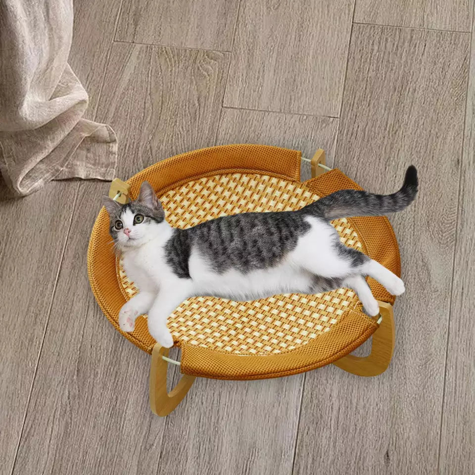 Cooling Hanging Mat for Cats in Rattan